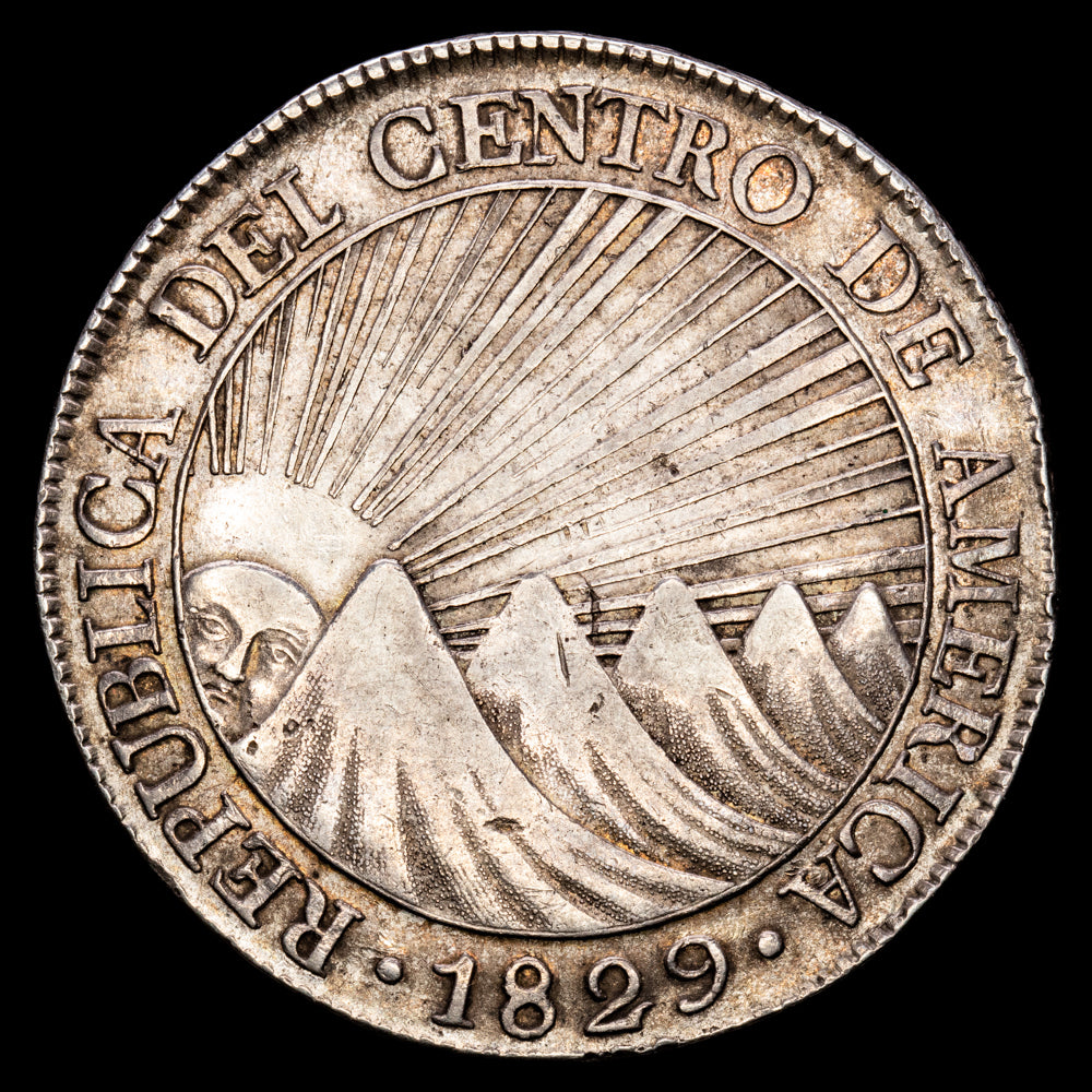 República de Centro América. 8 Reales. (26,9 g.). Nueva Guatemala. 1829. Ensayador M. KM-106.1. MBC+. Rara. Valor “R” anepígrafo.